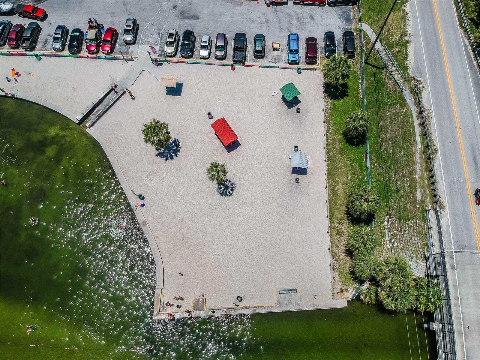 WEEKI WACHEE GARDENS UN 1 - Residential