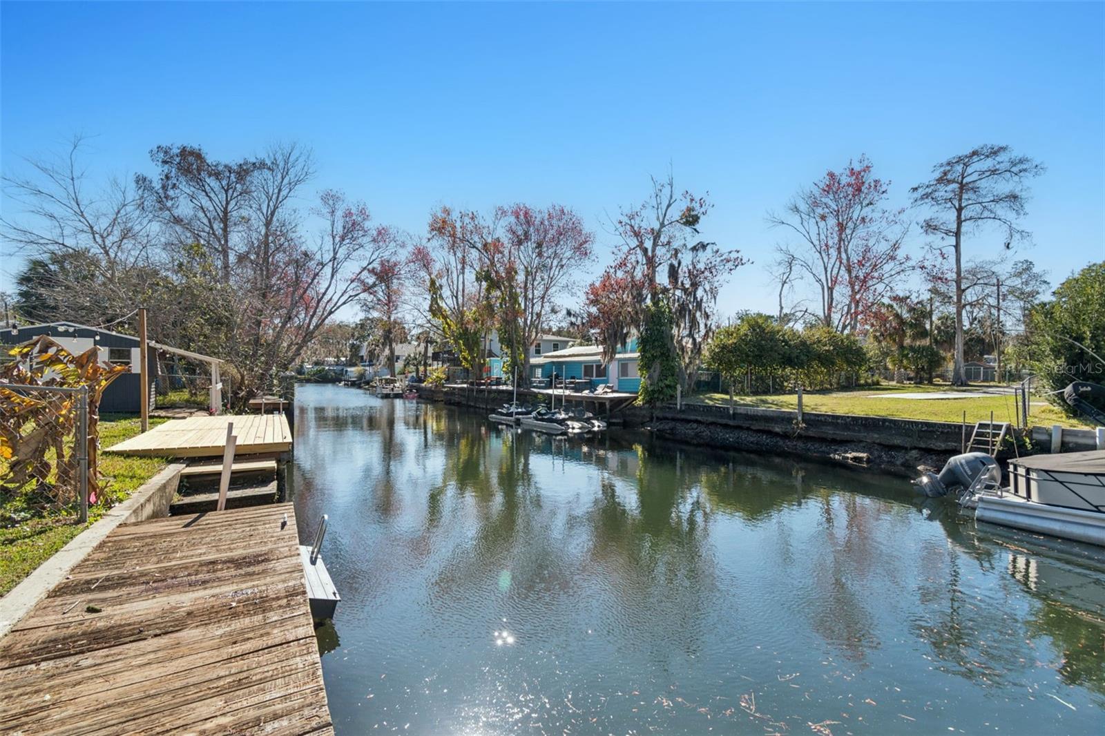 WEEKI WACHEE GARDENS UN 1 - Residential