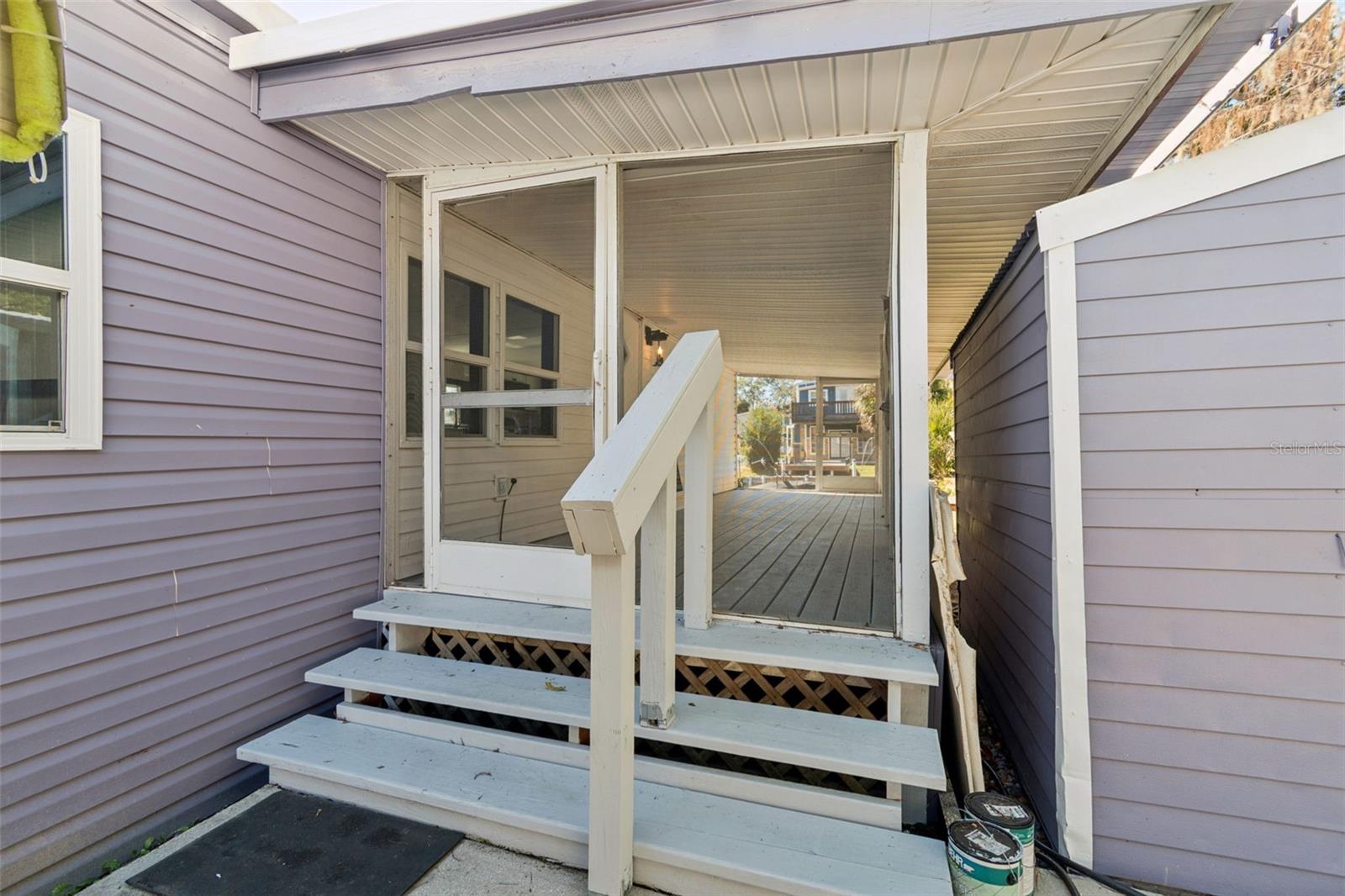 WEEKI WACHEE GARDENS UN 1 - Residential