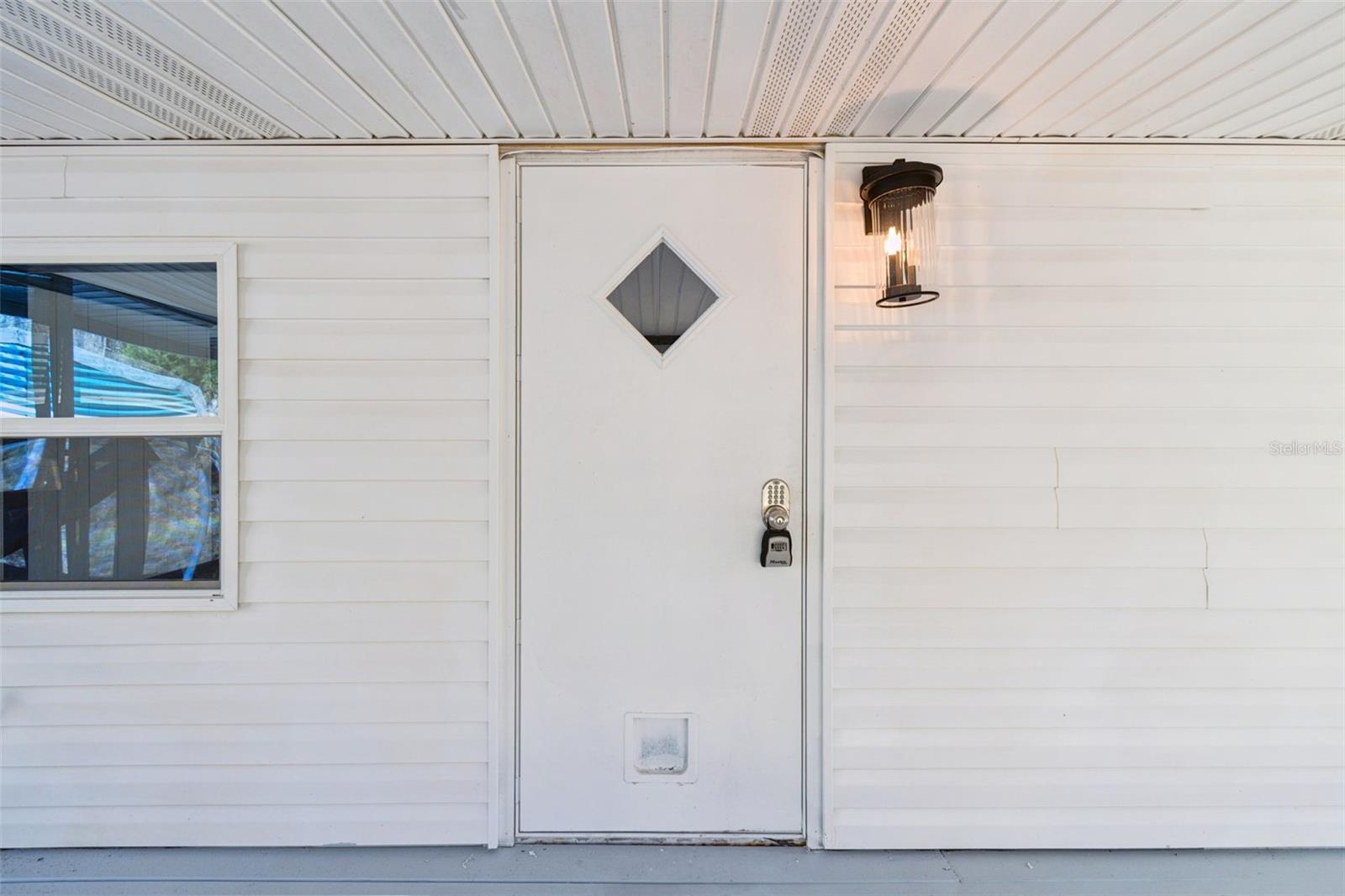 WEEKI WACHEE GARDENS UN 1 - Residential