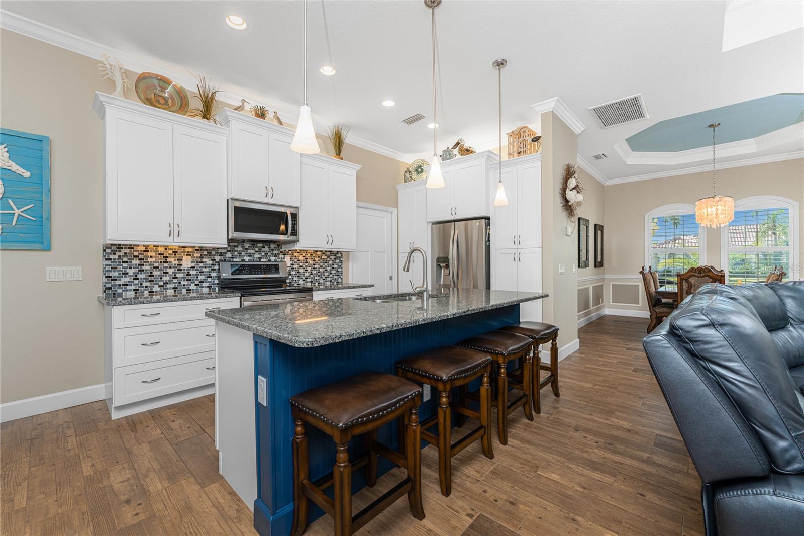 601 BOUNDARY BOULEVARD