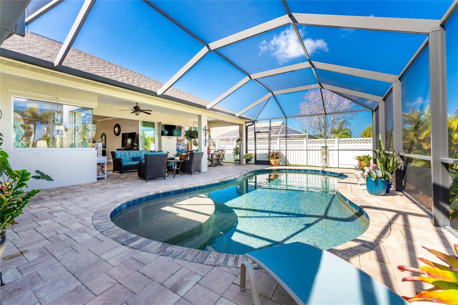 ROTONDA WEST BROADMOOR - Residential