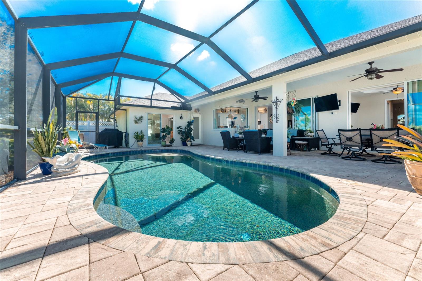 ROTONDA WEST BROADMOOR - Residential