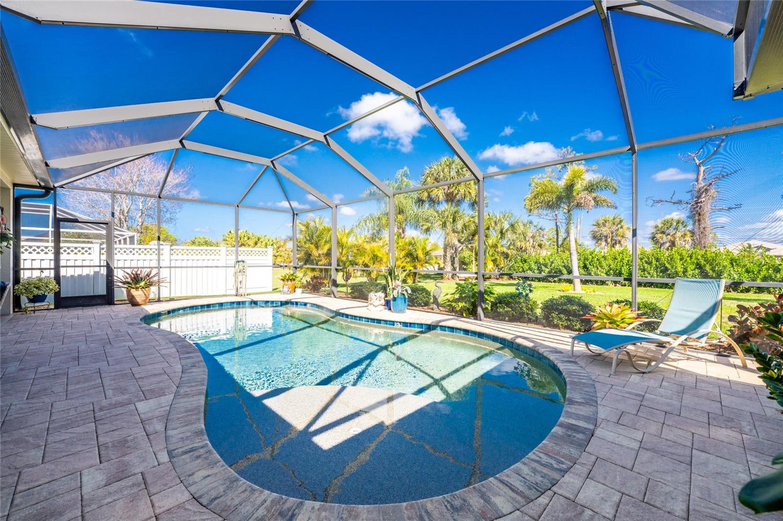 ROTONDA WEST BROADMOOR - Residential