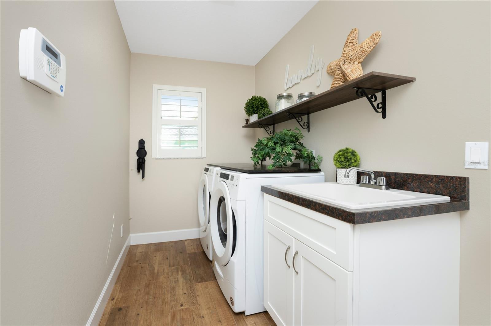 ROTONDA WEST BROADMOOR - Residential