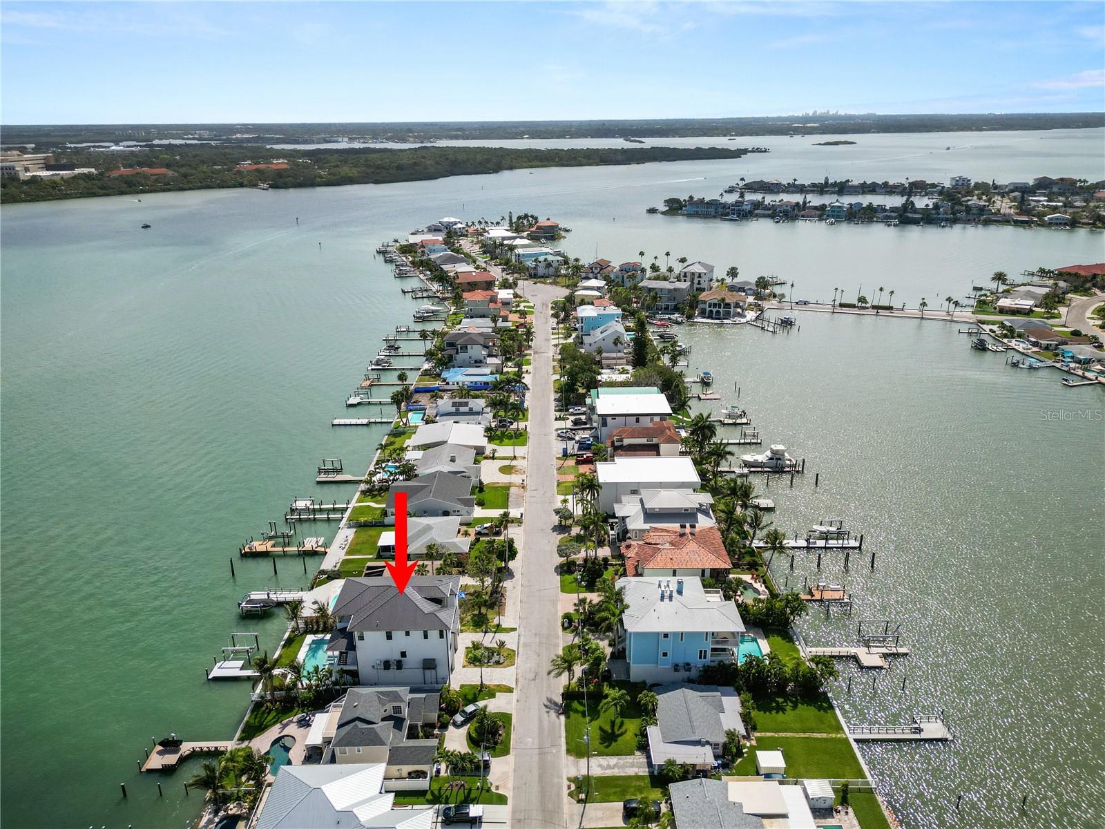 820 BAY POINT DRIVE