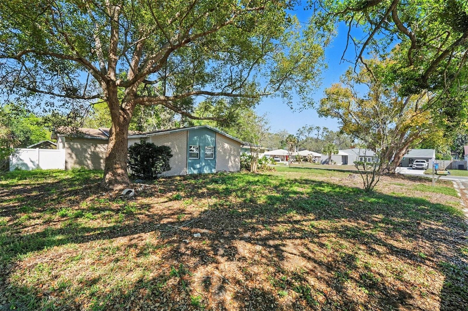 ROLLING MEADOWS - Residential