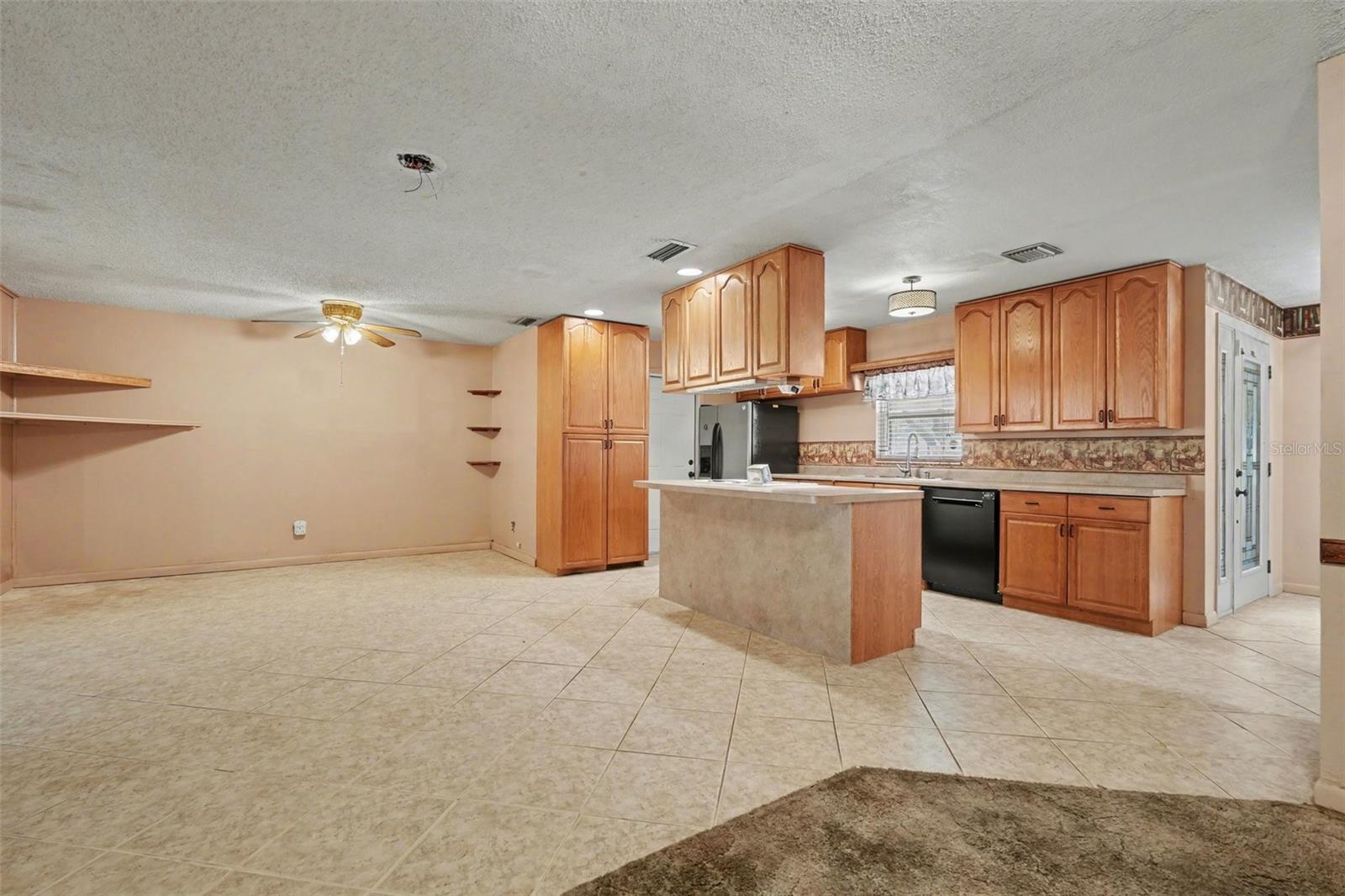 ROLLING MEADOWS - Residential