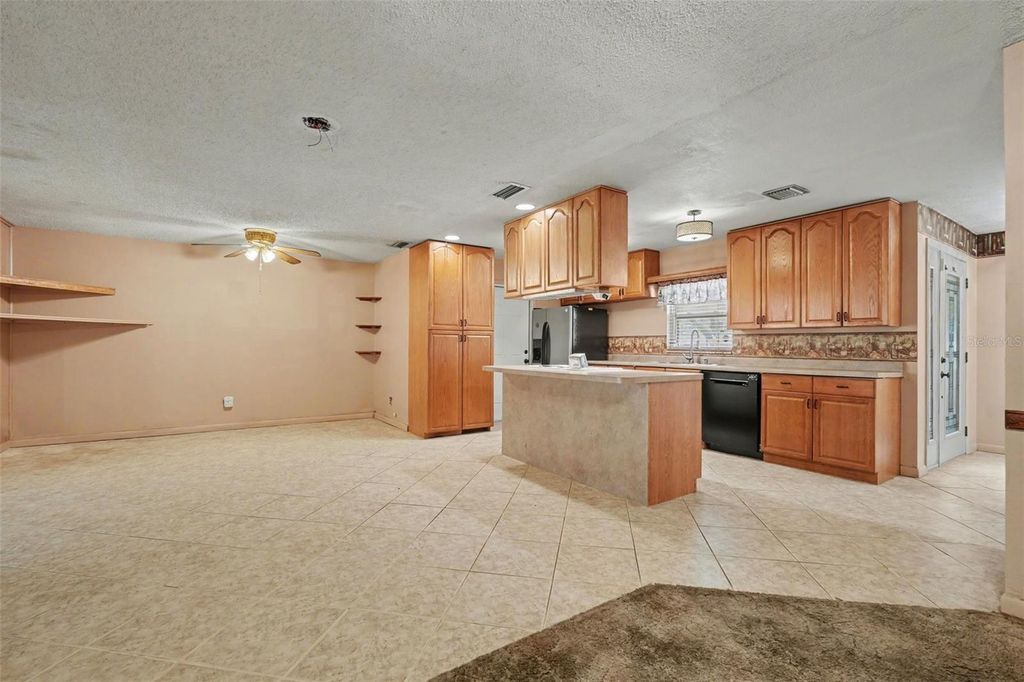 Photo of 2835 Bellwood Dr, Brandon, FL 33511 (MLS # TB8489657)