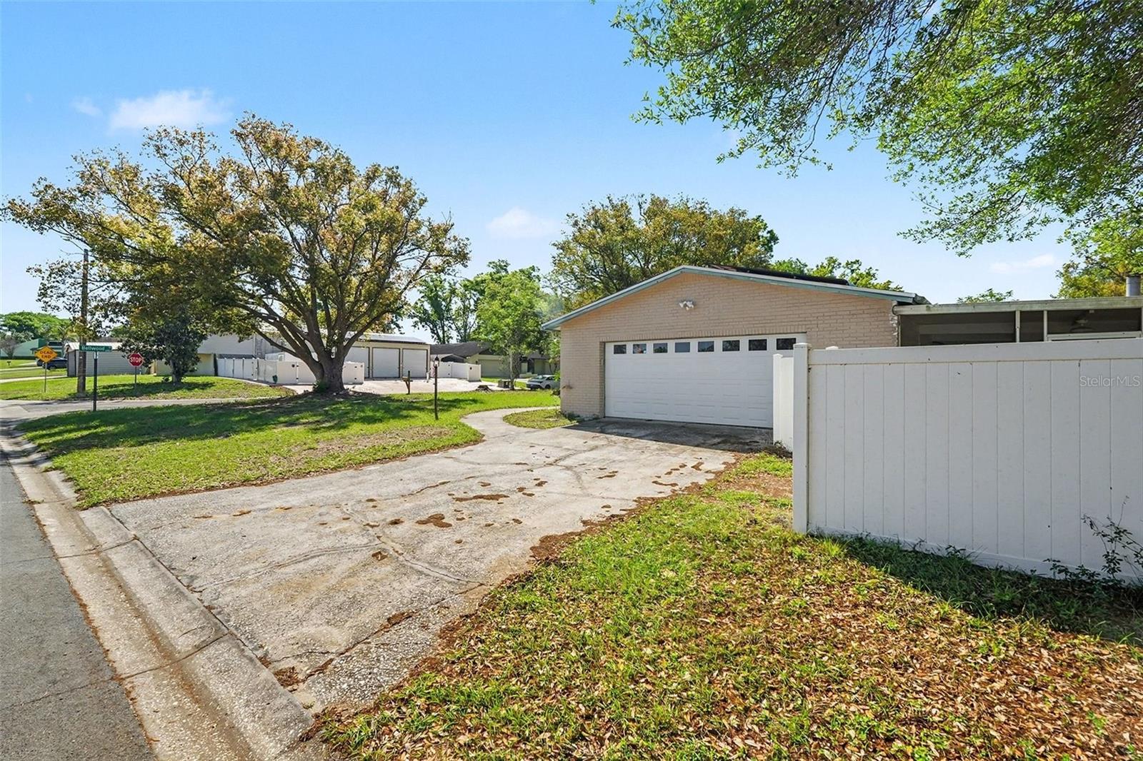 ROLLING MEADOWS - Residential