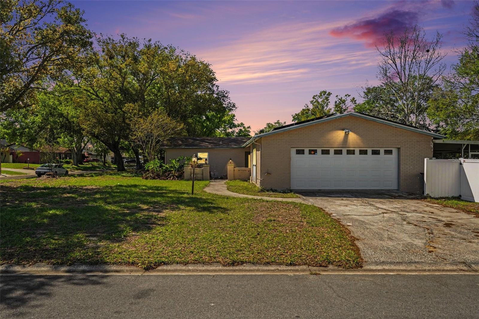 ROLLING MEADOWS - Residential