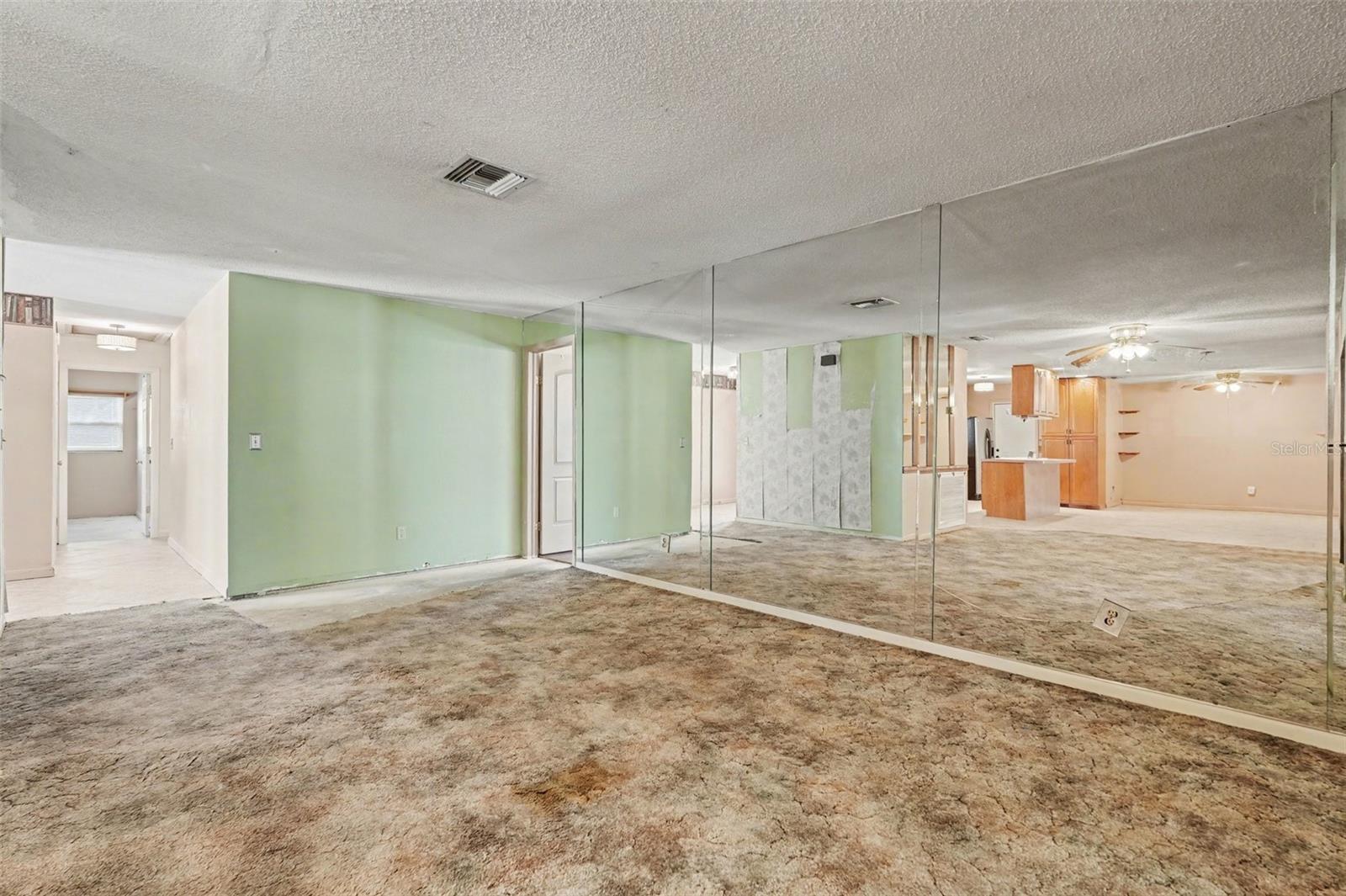 ROLLING MEADOWS - Residential