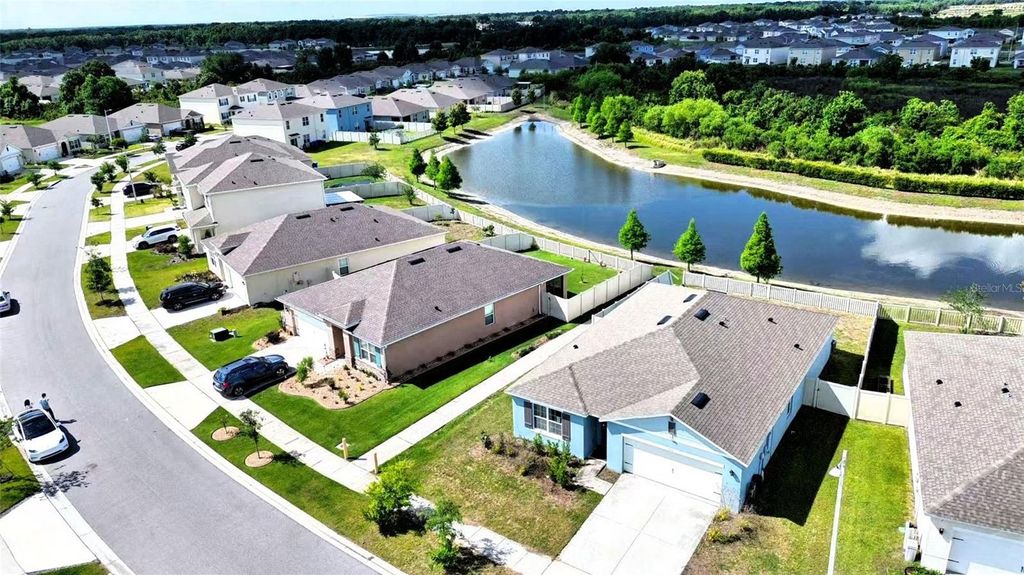 Photo of 5567 Siltstone Street, Lakeland, FL 33811 (MLS # O6403893)