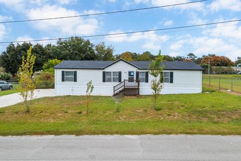 A home in SUMMERFIELD