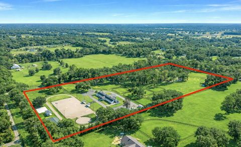 Tiny photo for 7950 NW 80th Avenue, Ocala, FL 34482 (MLS # OM717850)