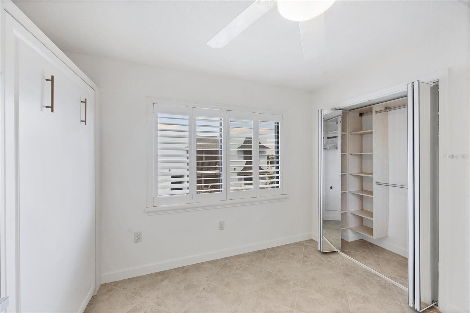 LACOQUINA BEACH BLDG D - Residential