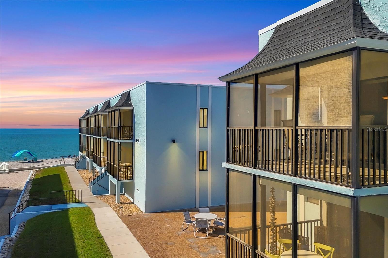 LACOQUINA BEACH BLDG D - Residential