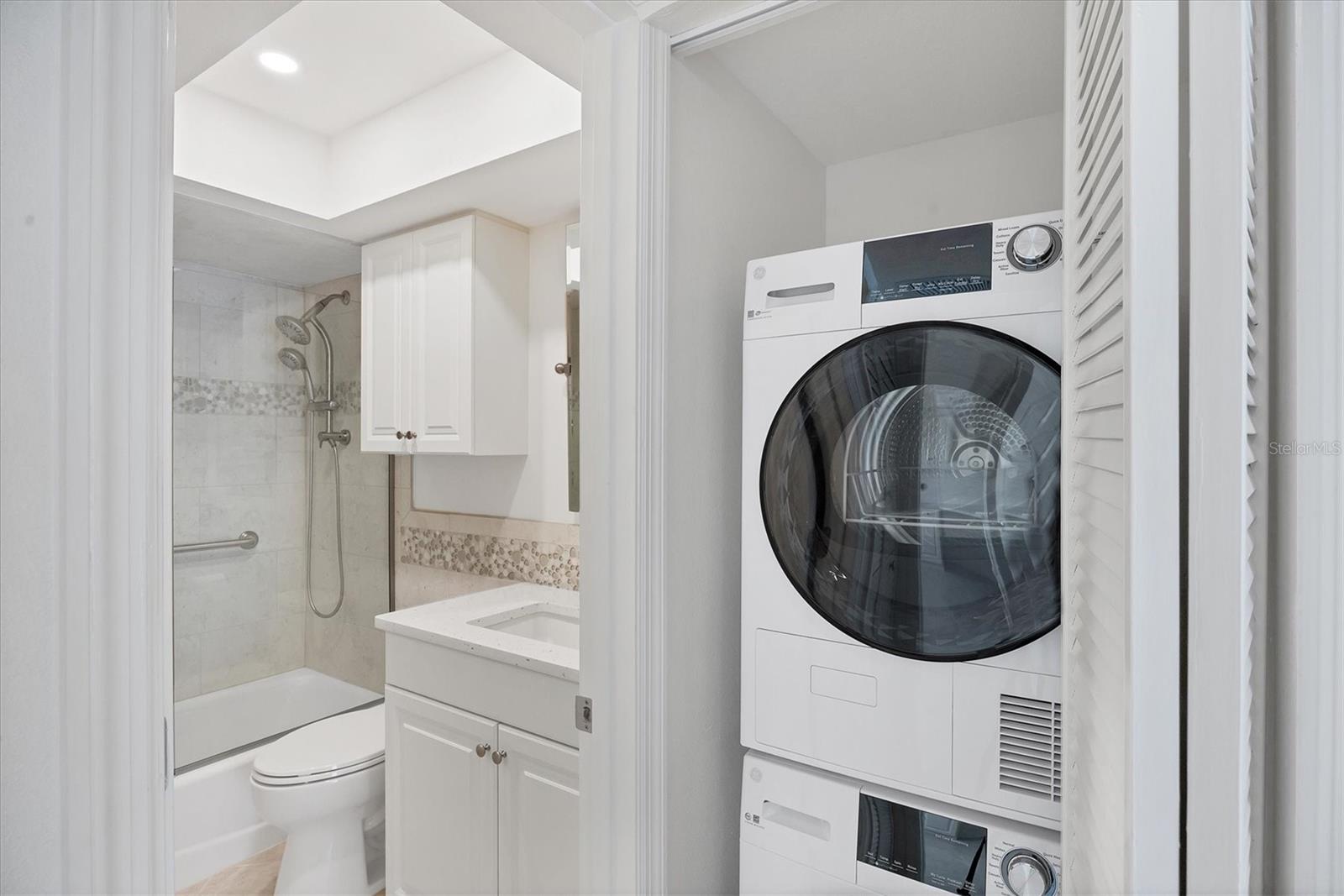 LACOQUINA BEACH BLDG D - Residential