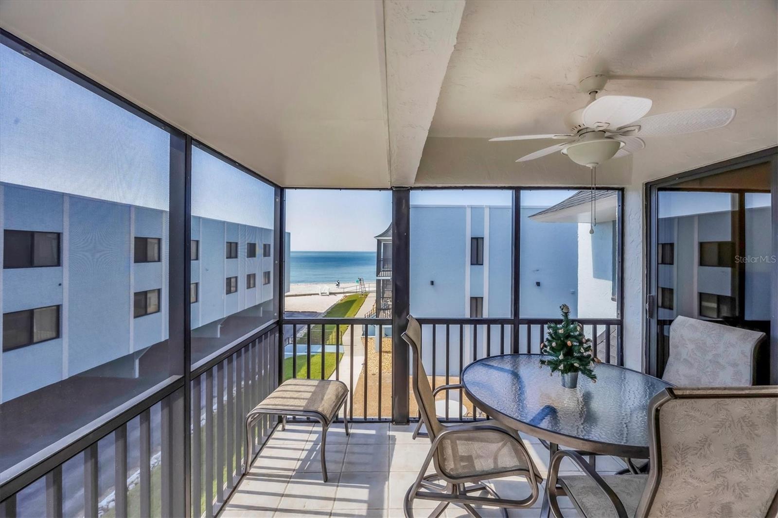 LACOQUINA BEACH BLDG D - Residential