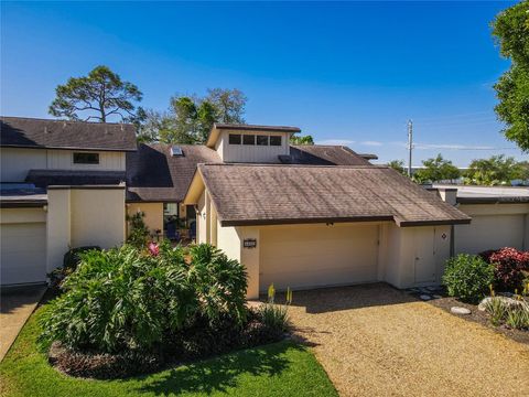 Photo of 4660 La Jolla Drive, Bradenton, FL 34210 (MLS # A4697680)
