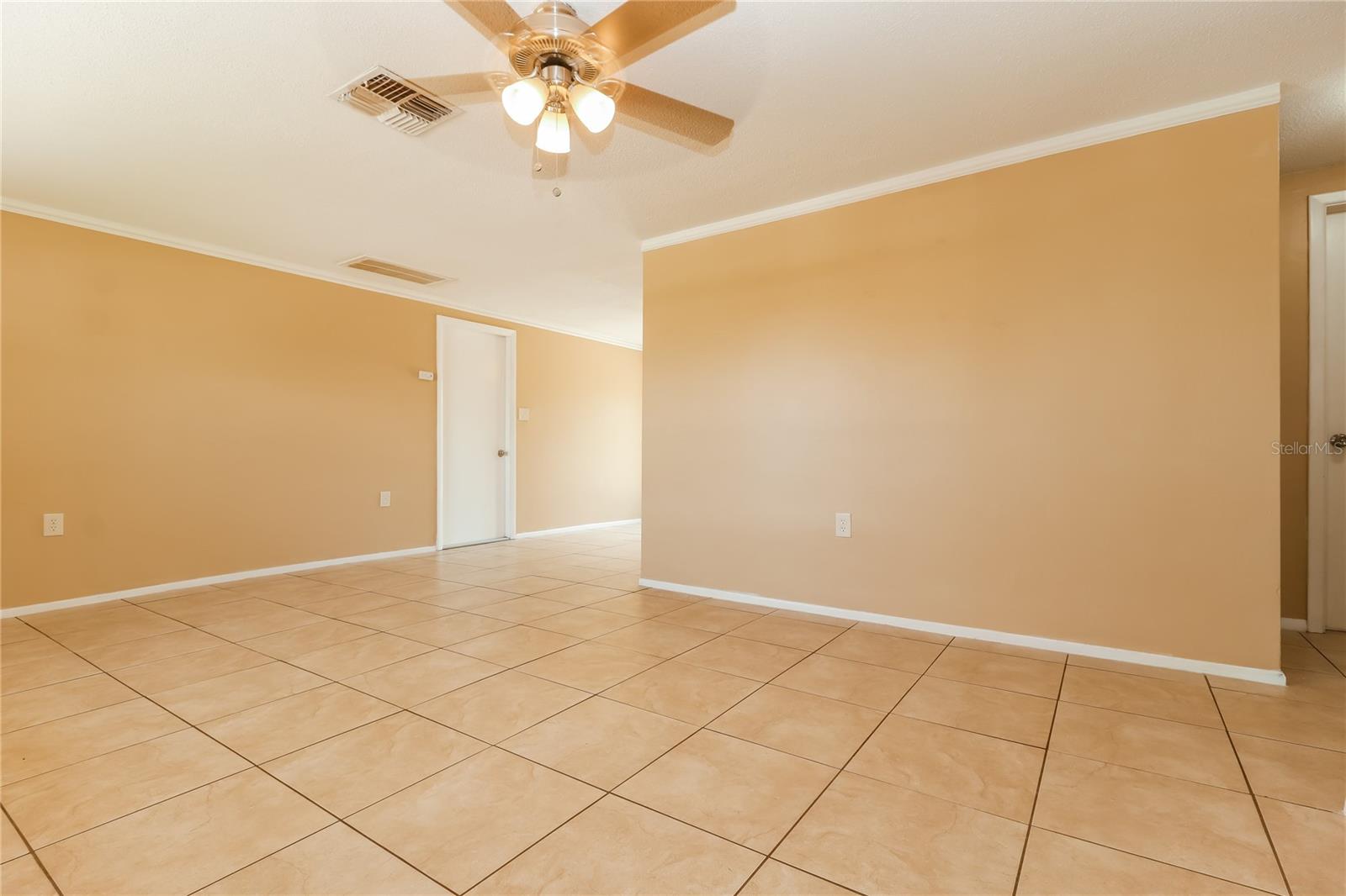 HOLIDAY LAKE ESTATES - Residential Lease