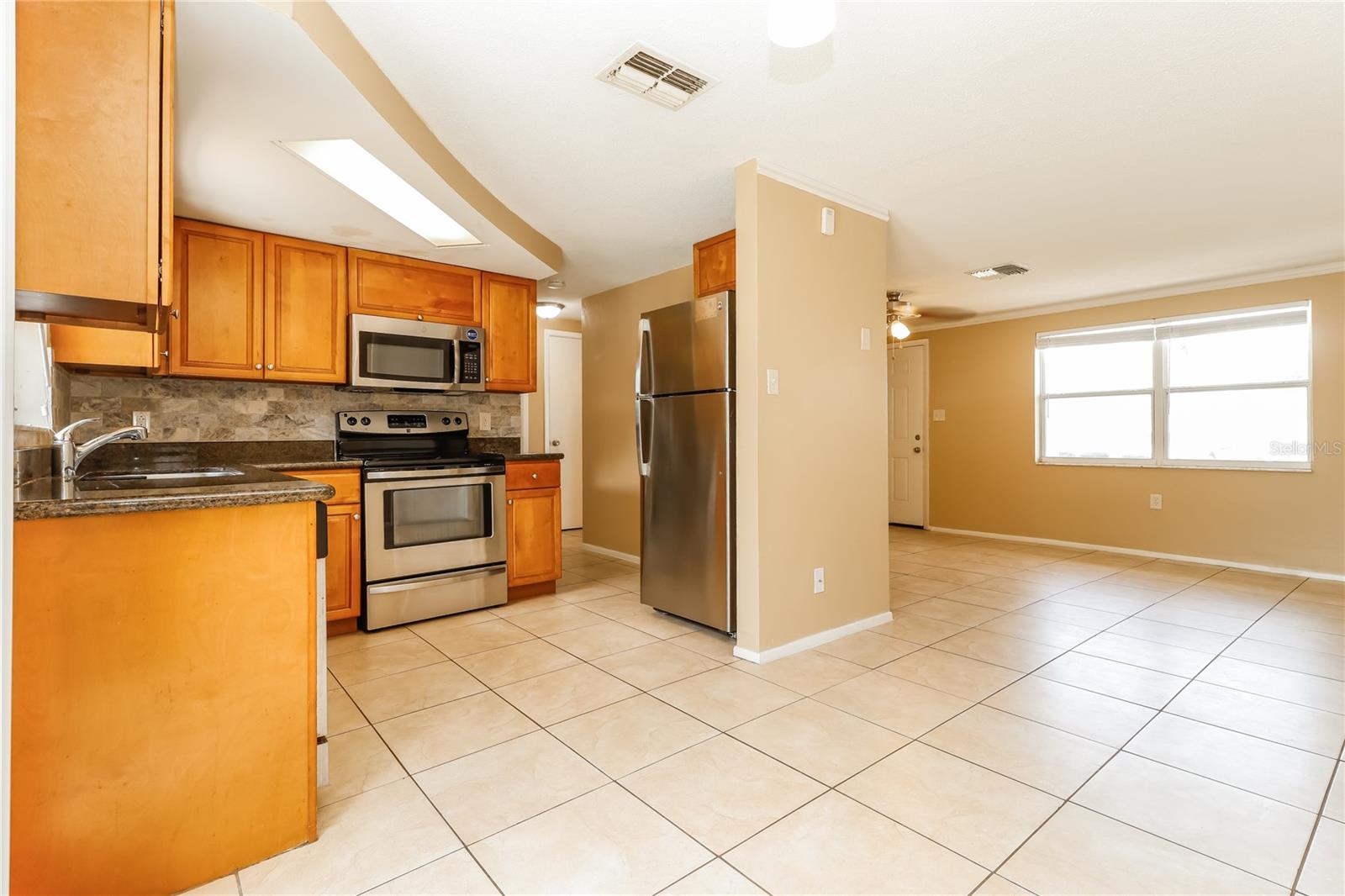 HOLIDAY LAKE ESTATES - Residential Lease