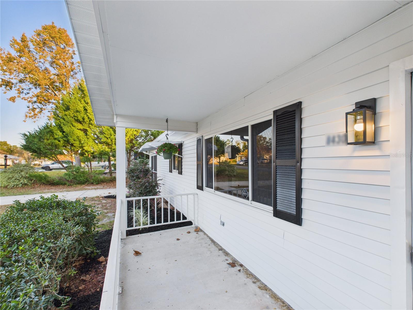 PALM CAY - Residential