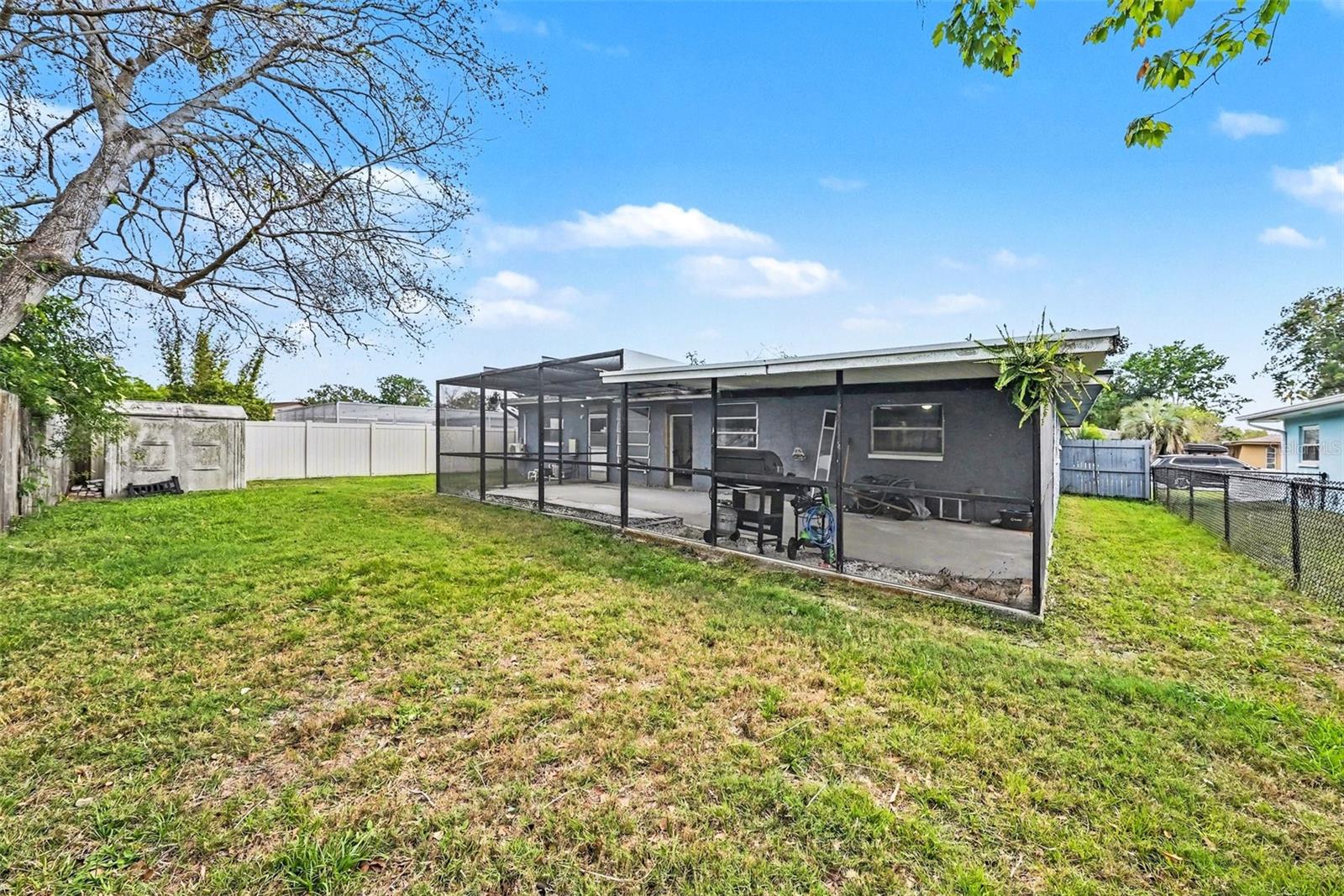 HARBOR PALMS - Residential