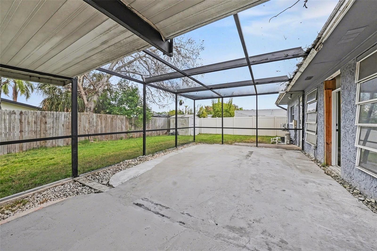 HARBOR PALMS - Residential