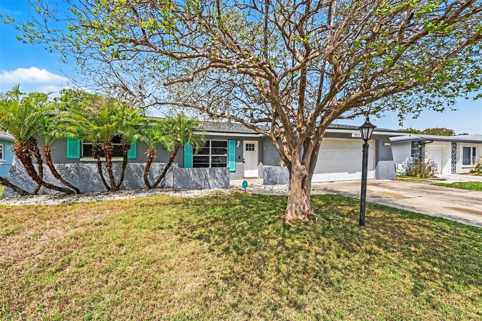 HARBOR PALMS - Residential