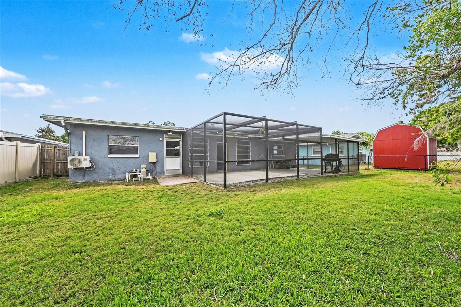 HARBOR PALMS - Residential