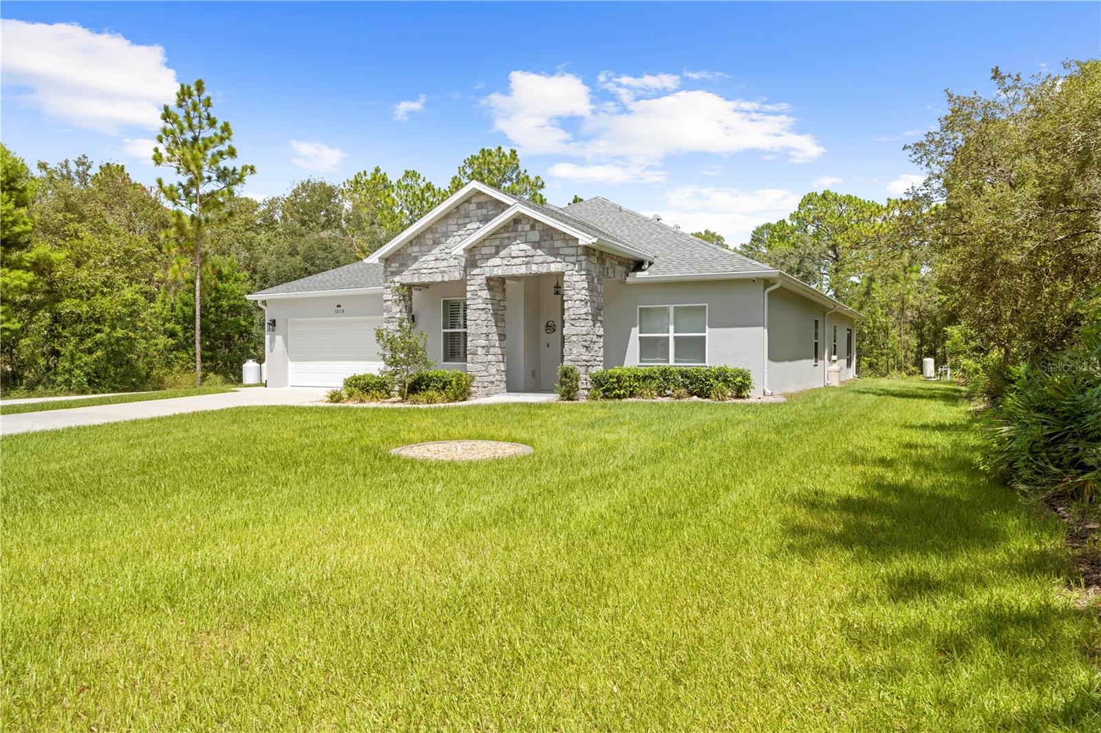 ROYAL HIGHLANDS - Residential