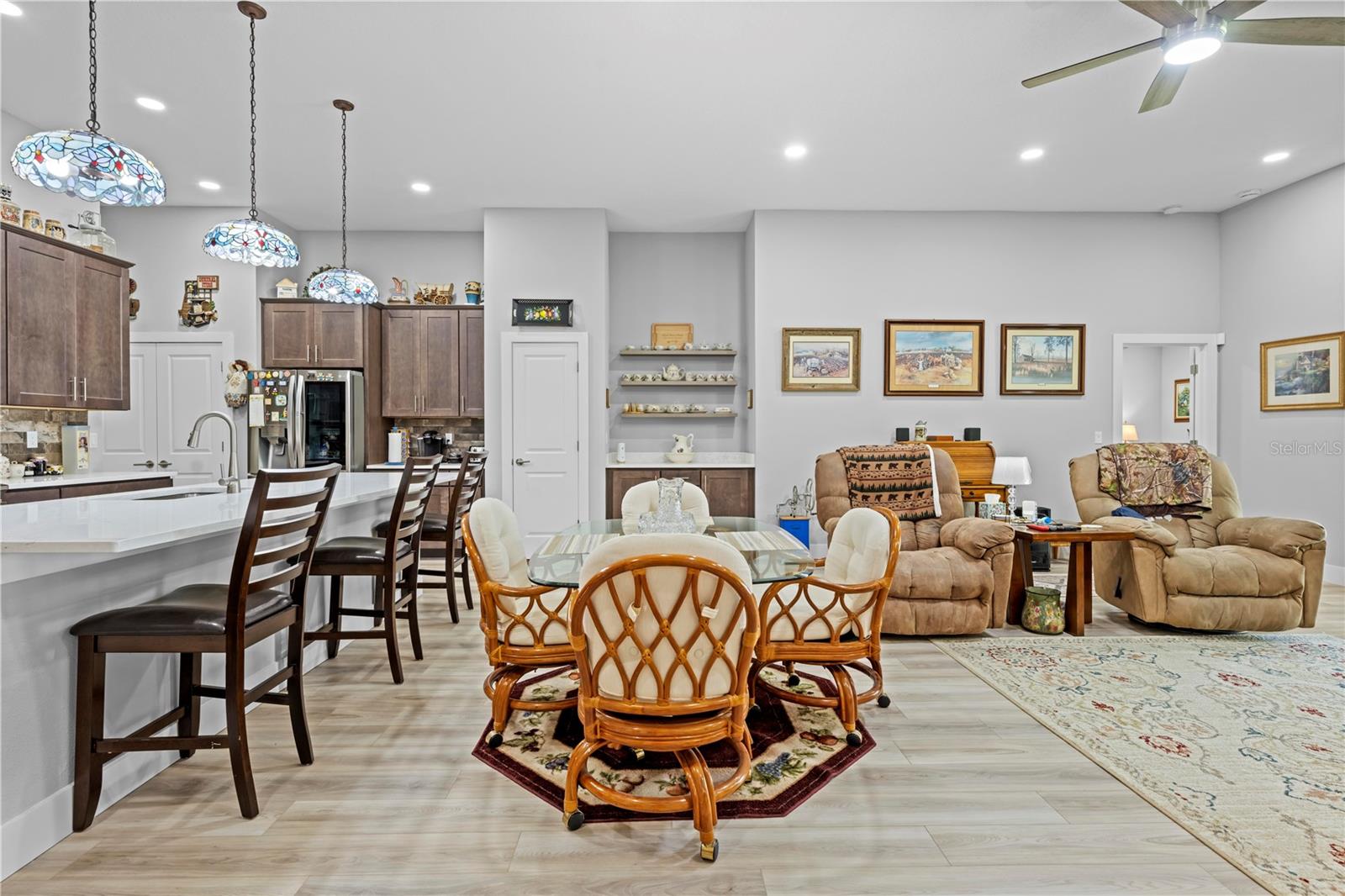ROYAL HIGHLANDS - Residential
