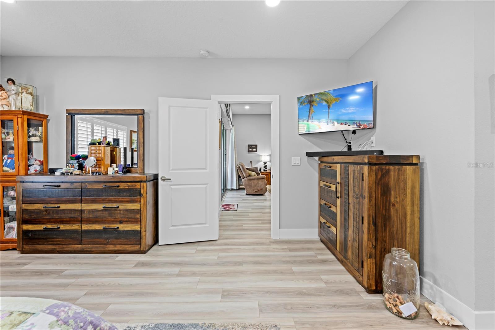 ROYAL HIGHLANDS - Residential