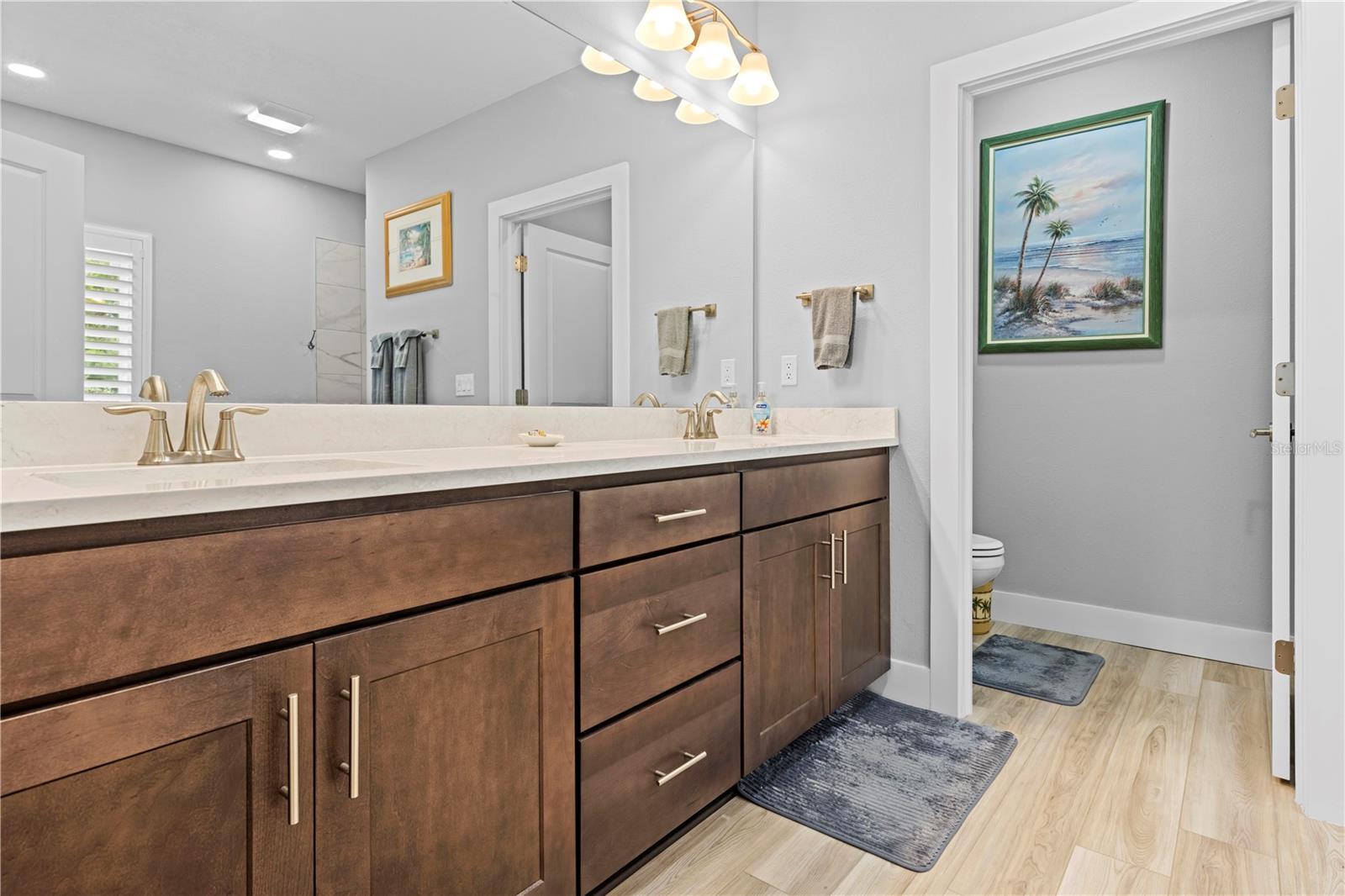 ROYAL HIGHLANDS - Residential