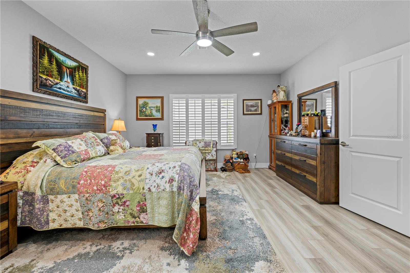 ROYAL HIGHLANDS - Residential