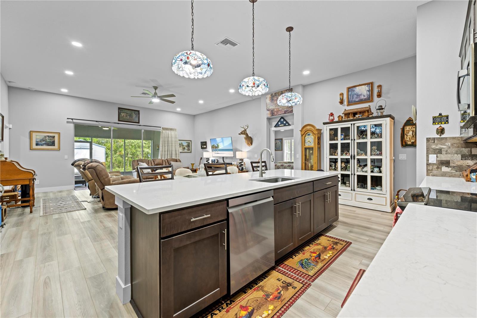 ROYAL HIGHLANDS - Residential