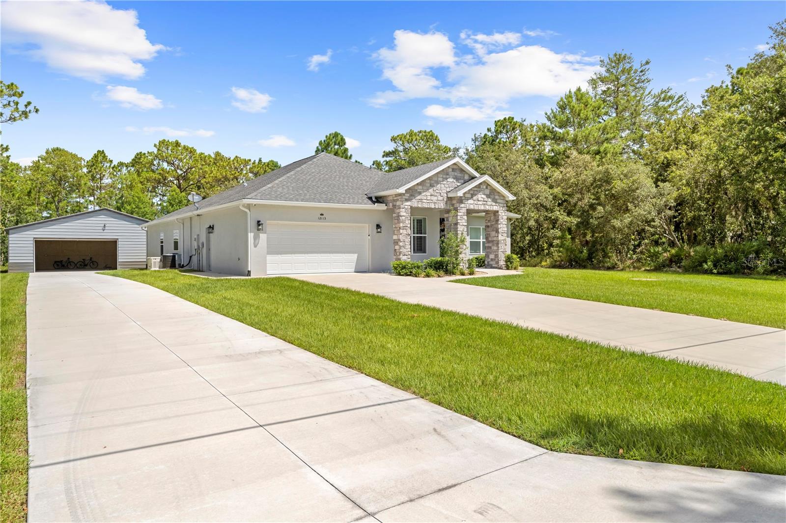 ROYAL HIGHLANDS - Residential