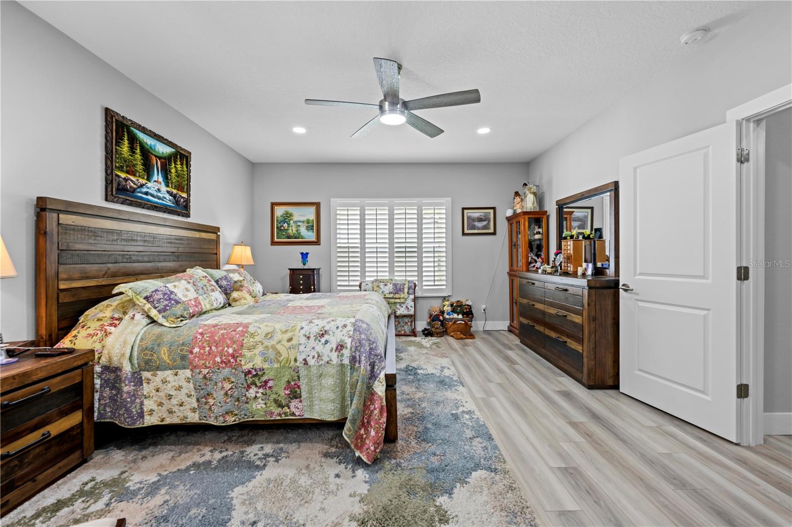 ROYAL HIGHLANDS - Residential