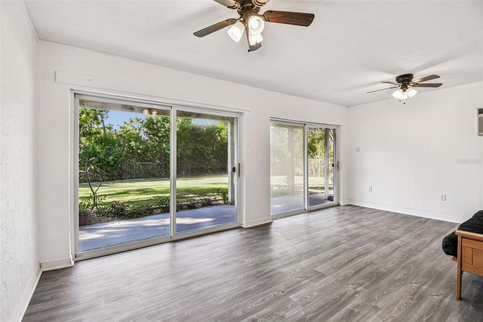 COURTNEY PLUM - Residential