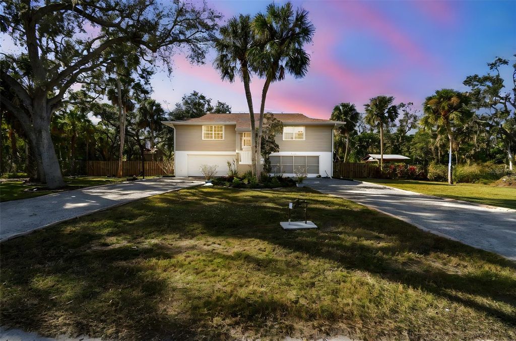 Photo of 4119 5th Avenue W, Palmetto, FL 34221 (MLS # A4676114)