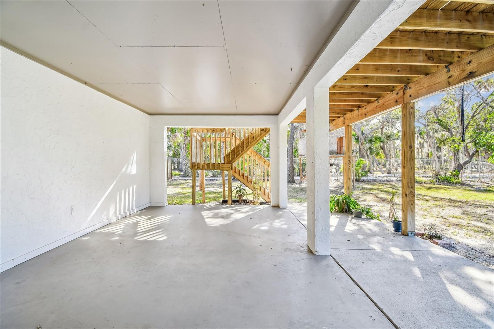 COURTNEY PLUM - Residential