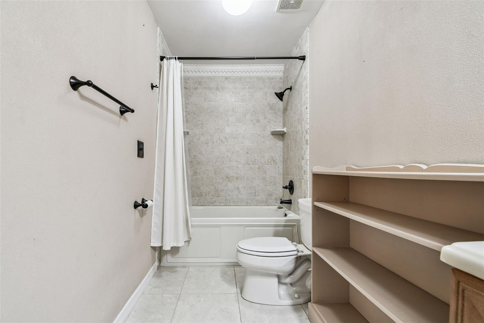 COURTNEY PLUM - Residential