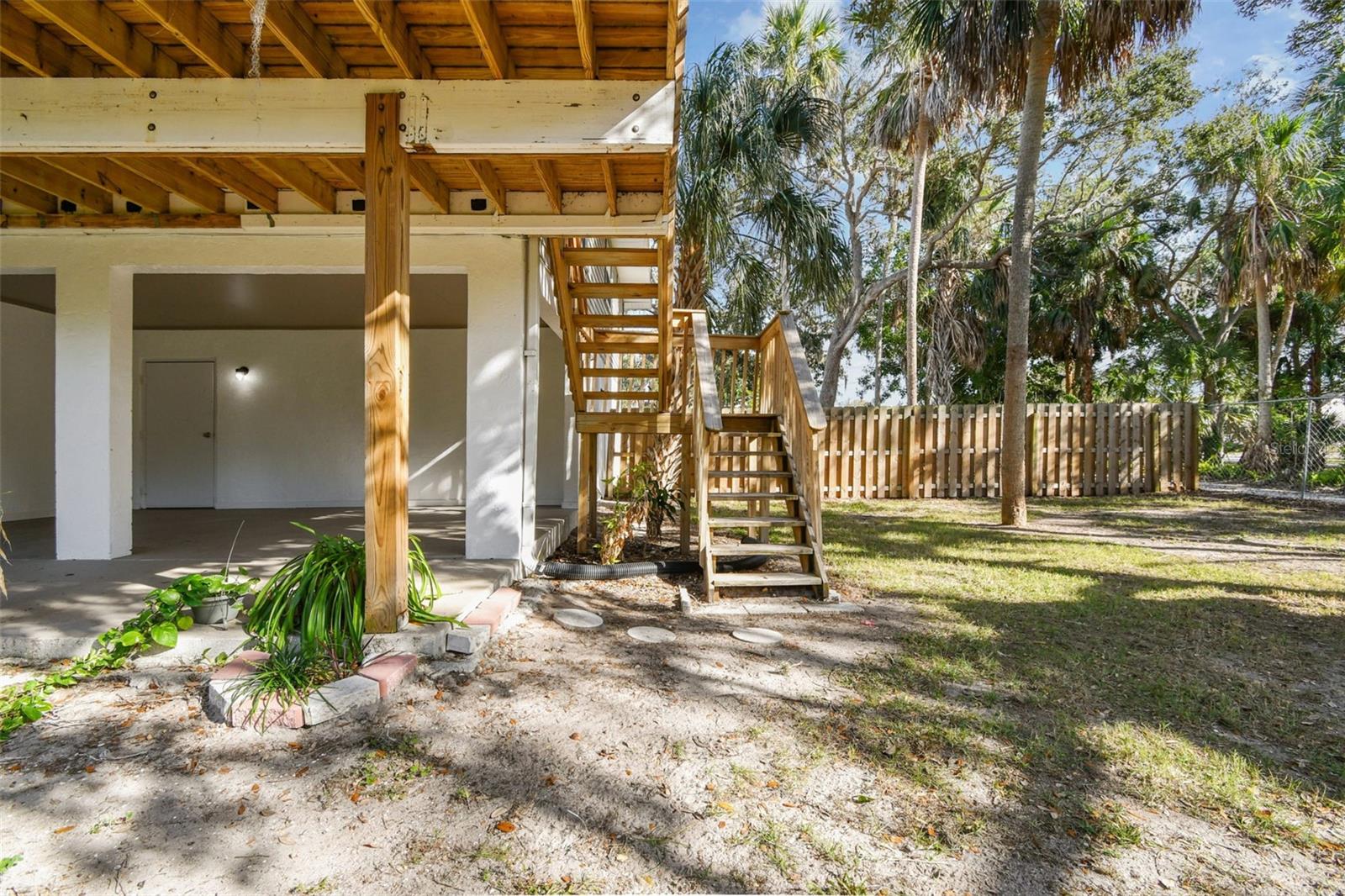 COURTNEY PLUM - Residential