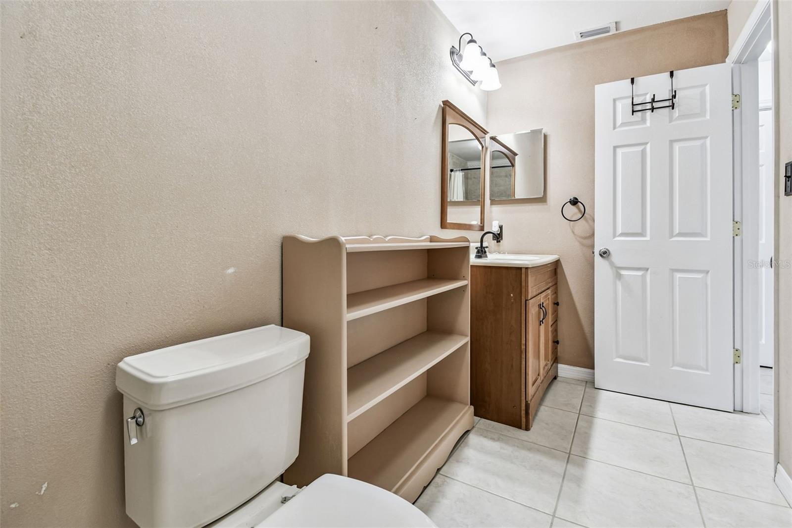 COURTNEY PLUM - Residential