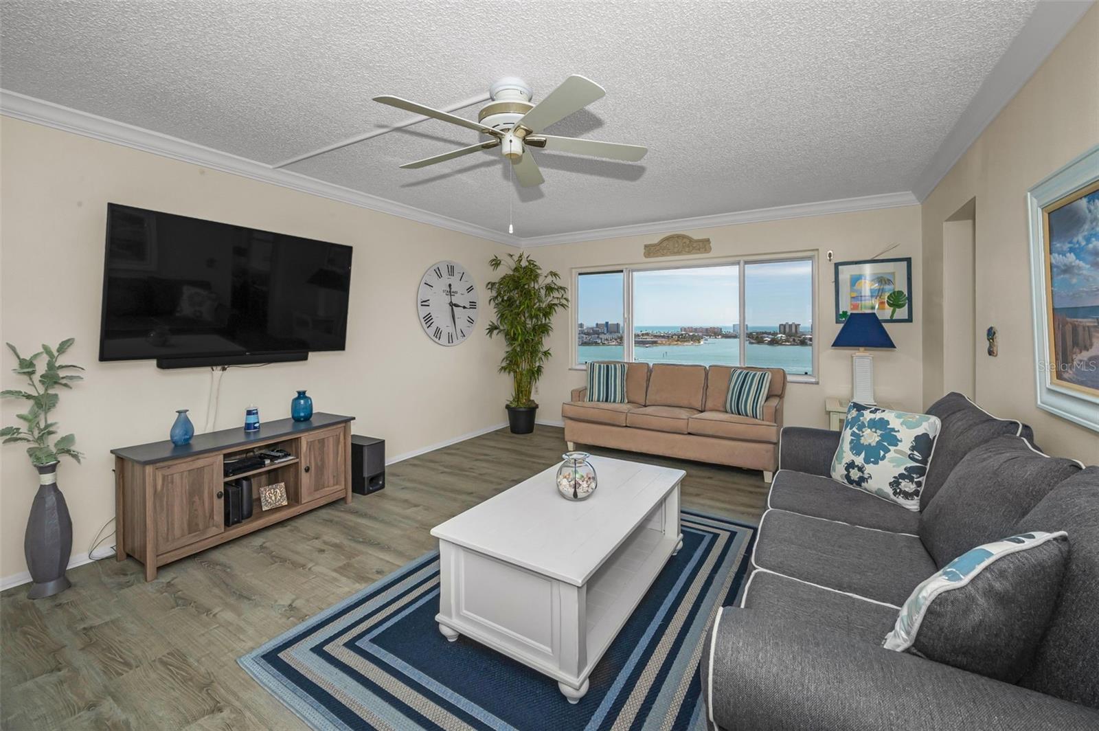 CONCORD TOWERS CONDO - Residential