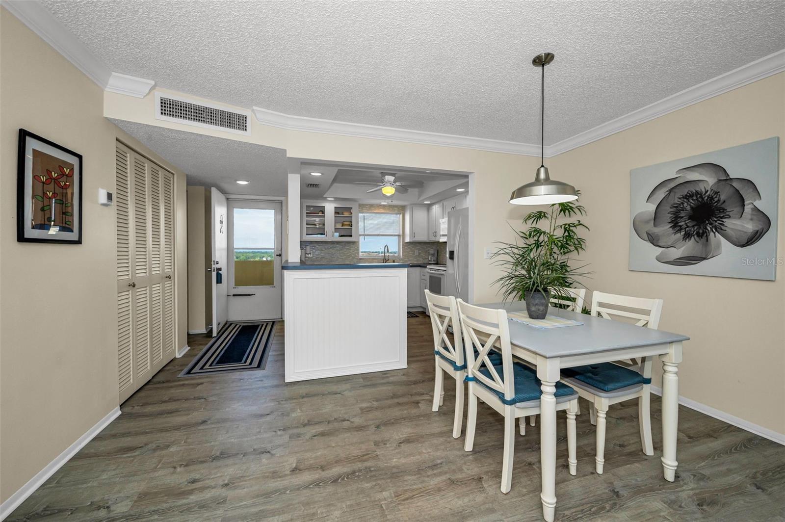 CONCORD TOWERS CONDO - Residential