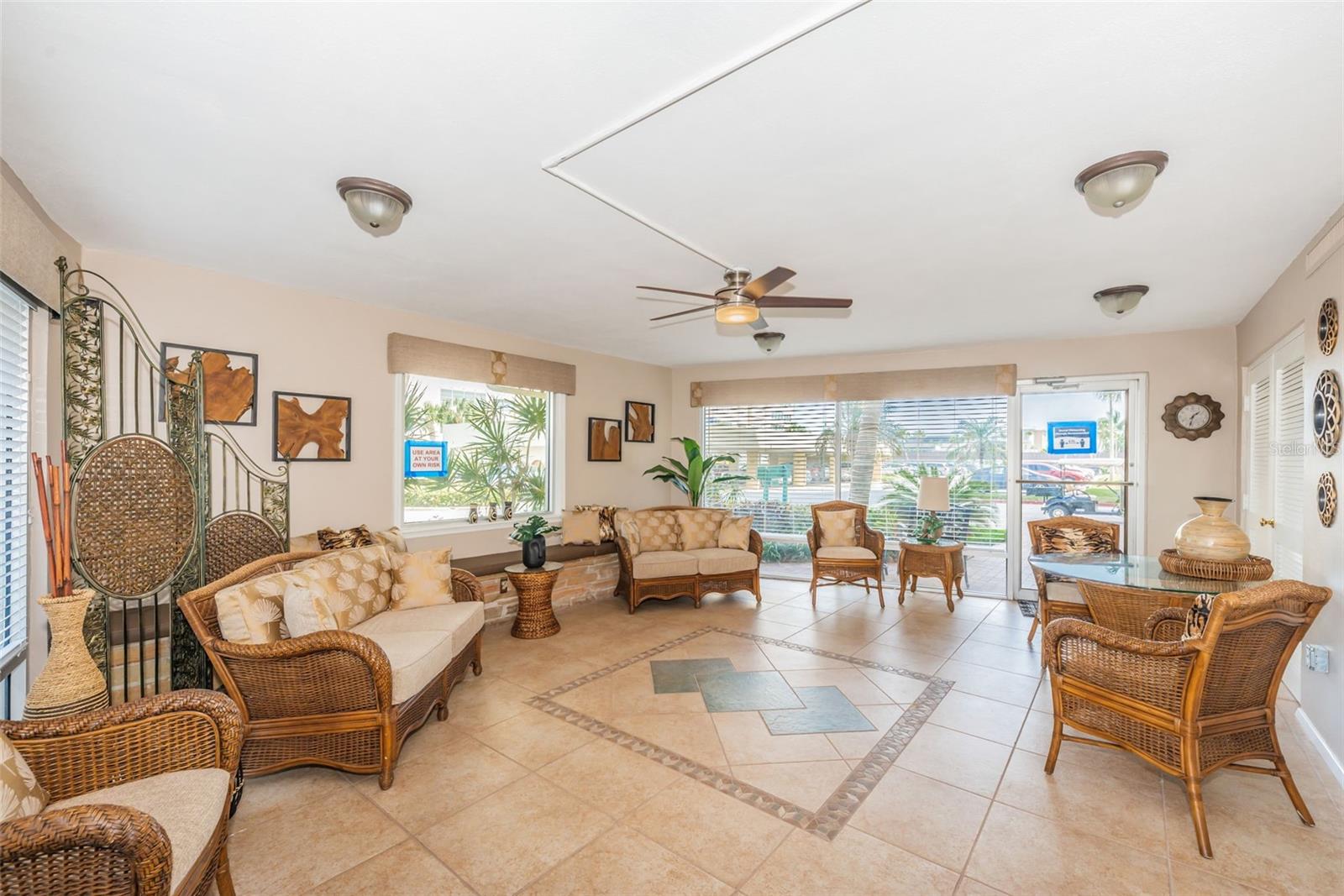 CONCORD TOWERS CONDO - Residential