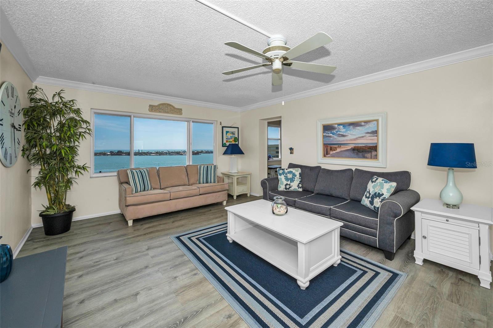 CONCORD TOWERS CONDO - Residential