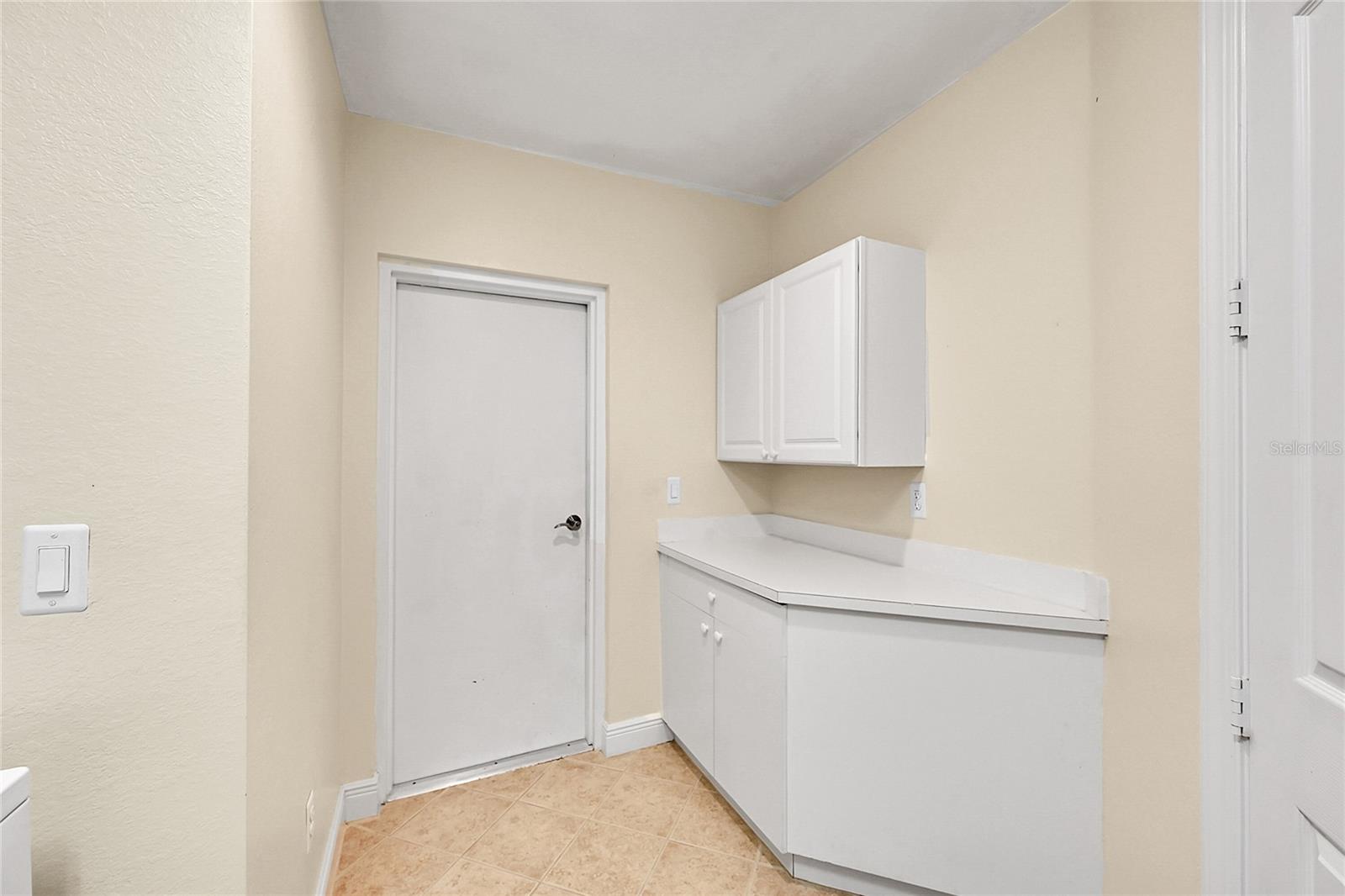 WINDSTAR CONDO SEC - Residential